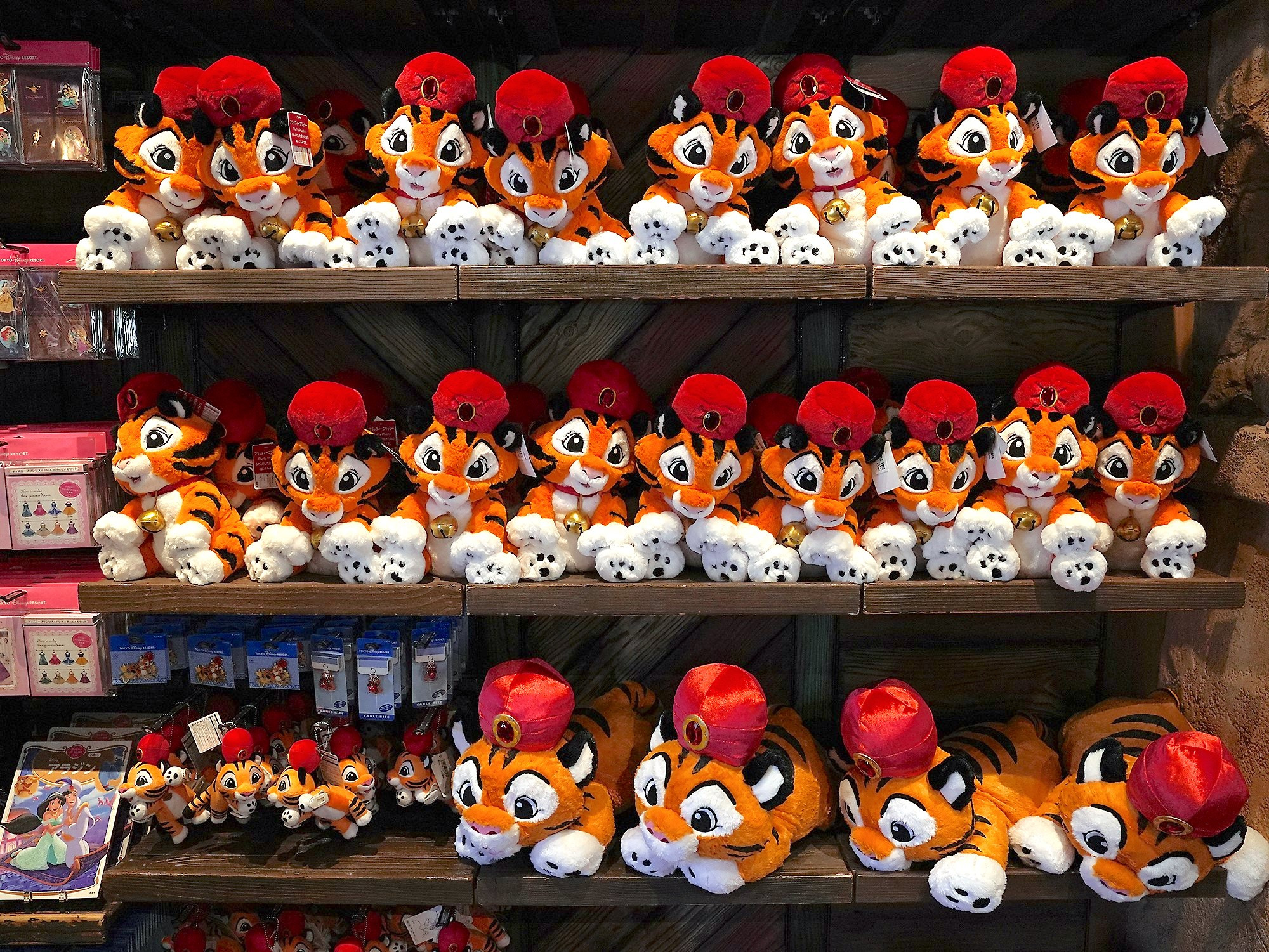 チャンドゥのグッズを買いたいならアグラバーマーケットプレイスへ キャステル Castel ディズニー情報