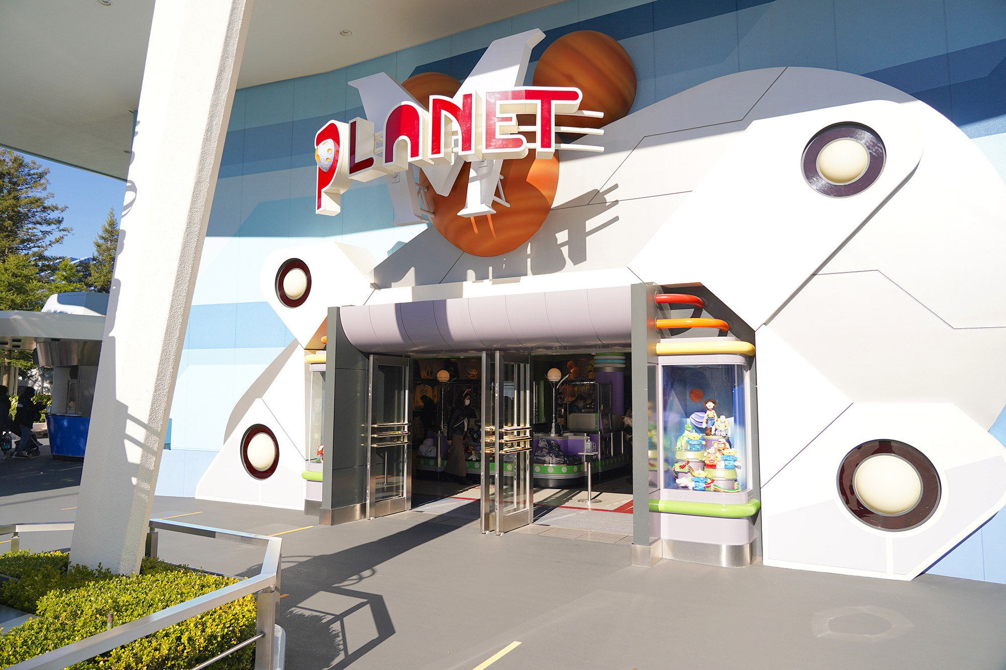 プラネットm キャステル Castel ディズニー情報