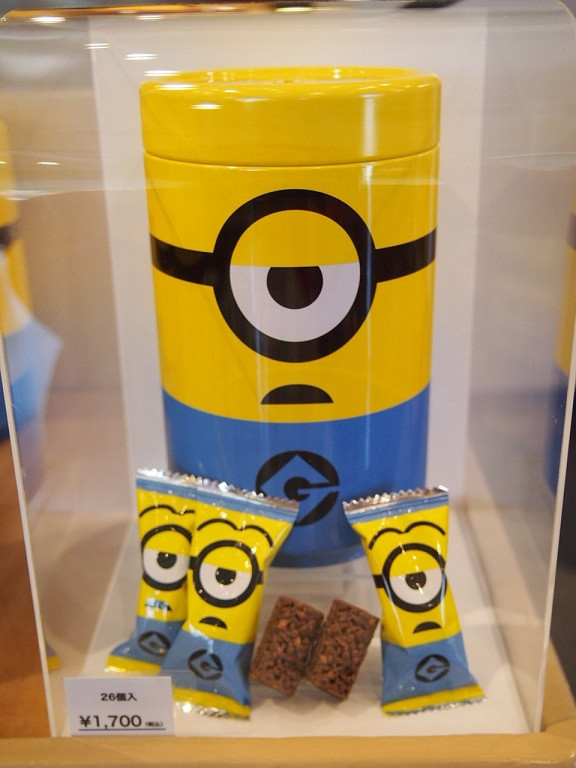 ミニオン貯金箱型缶クランチチョコレート キャステル Castel ディズニー情報
