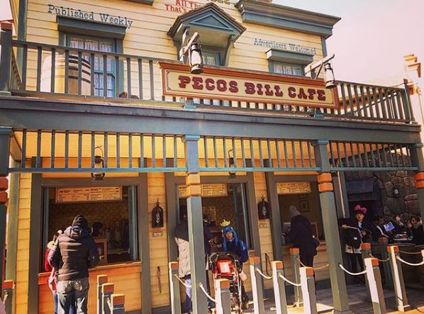 ペコスビル カフェ キャステル Castel ディズニー情報