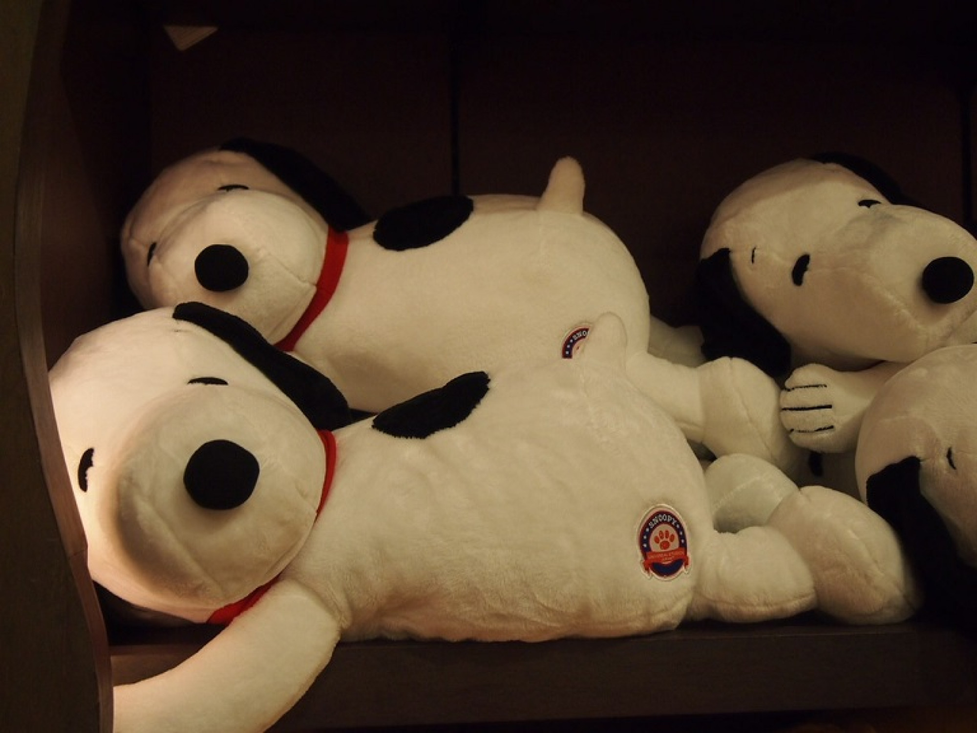 スヌーピー寝そべりぬいぐるみ キャステル Castel ディズニー情報