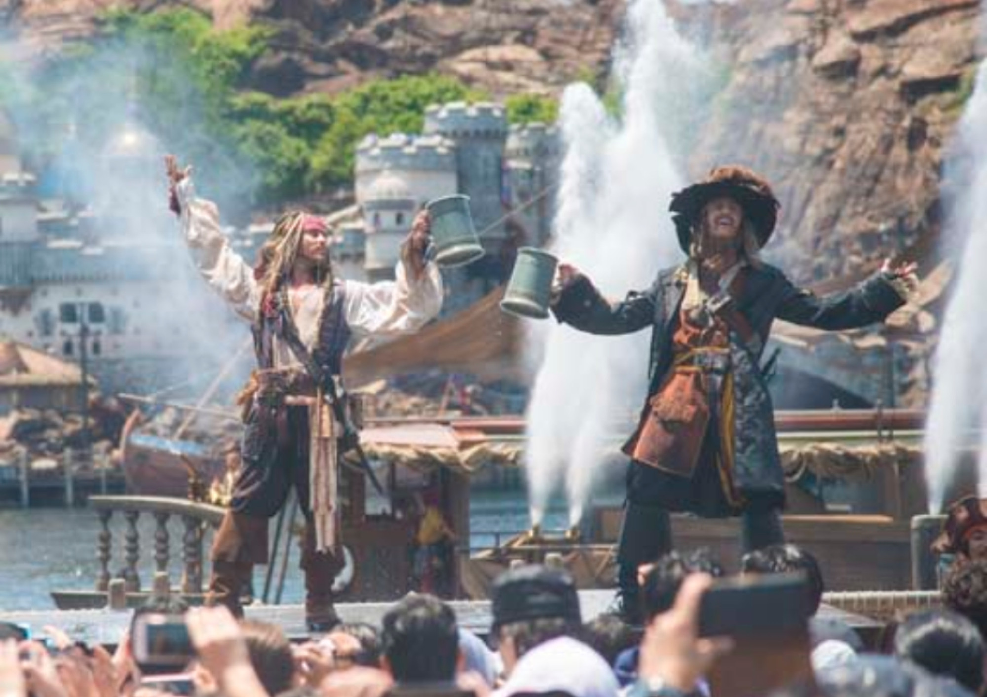 ディズニー パイレーツ サマー キャステル Castel ディズニー情報