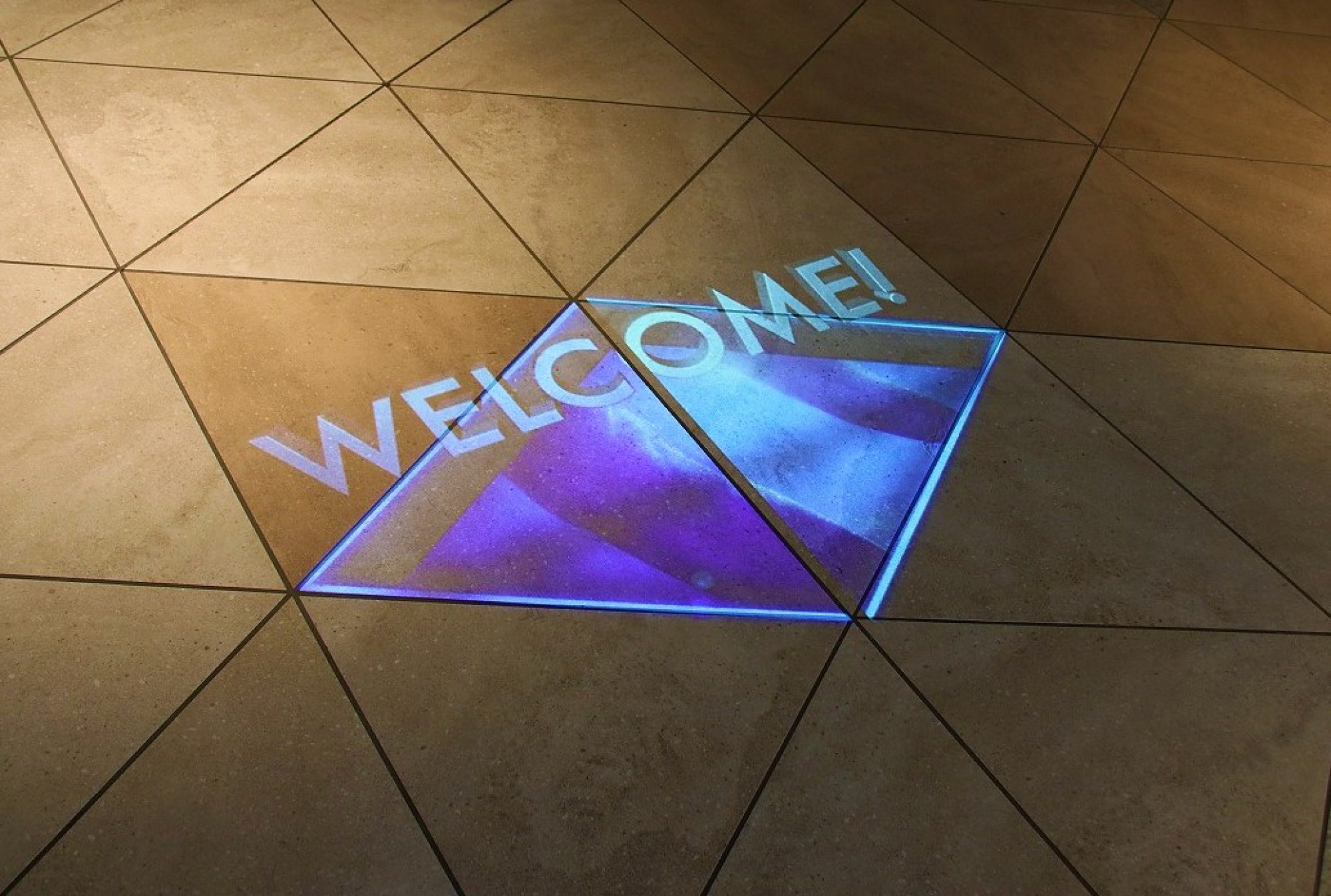 Welcomeのプロジェクションマッピング キャステル Castel ディズニー情報