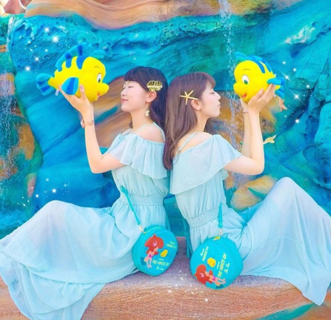 Hd限定ディズニー 夏 ペアルック すべてのイラスト画像