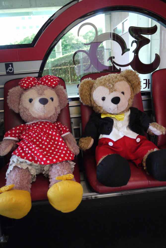 ディズニー画像のすべて 心に強く訴えるディズニー 持ち物 秋