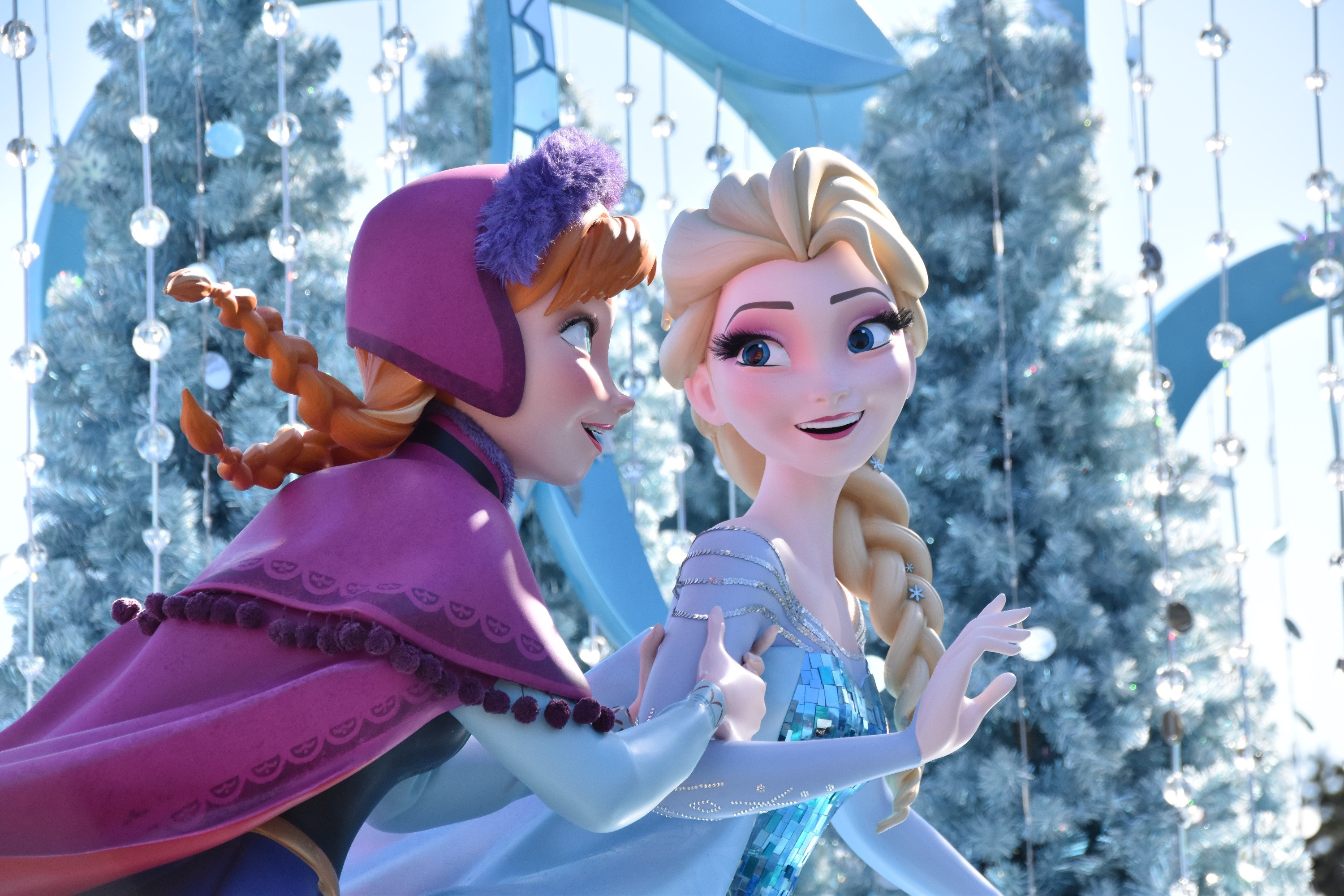 アナと雪の女王 キャステル Castel ディズニー情報