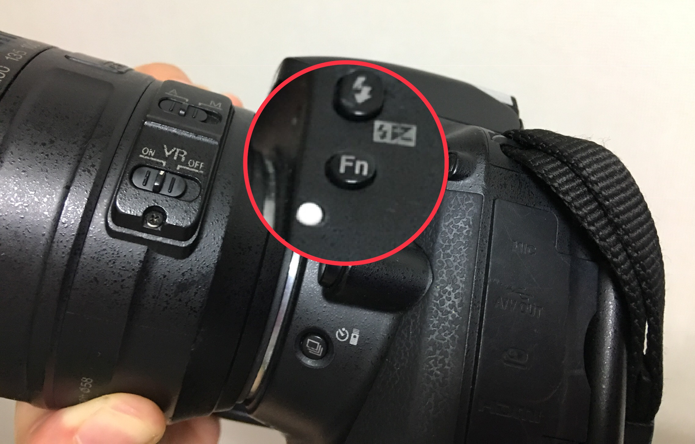Nikon D5300の場合のfnボタンの位置 キャステル Castel ディズニー情報