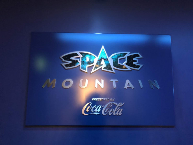 必見 スペースマウンテンはどれだけ怖い 速度 浮遊感 怖くない方法 都市伝説も