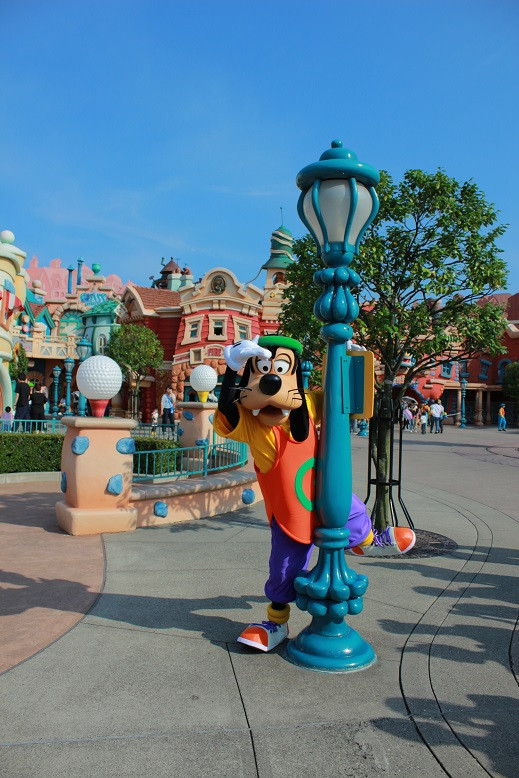 ディズニー犬キャラクター グーフィー マックスの父 誕生日やプルートとの違いは ディズニー犬キャラクター グーフィー マックスの父 誕生日やプルートとの違いは