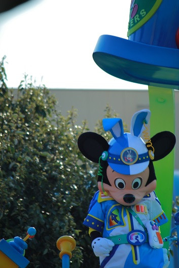 うつむくミッキー キャステル Castel ディズニー情報