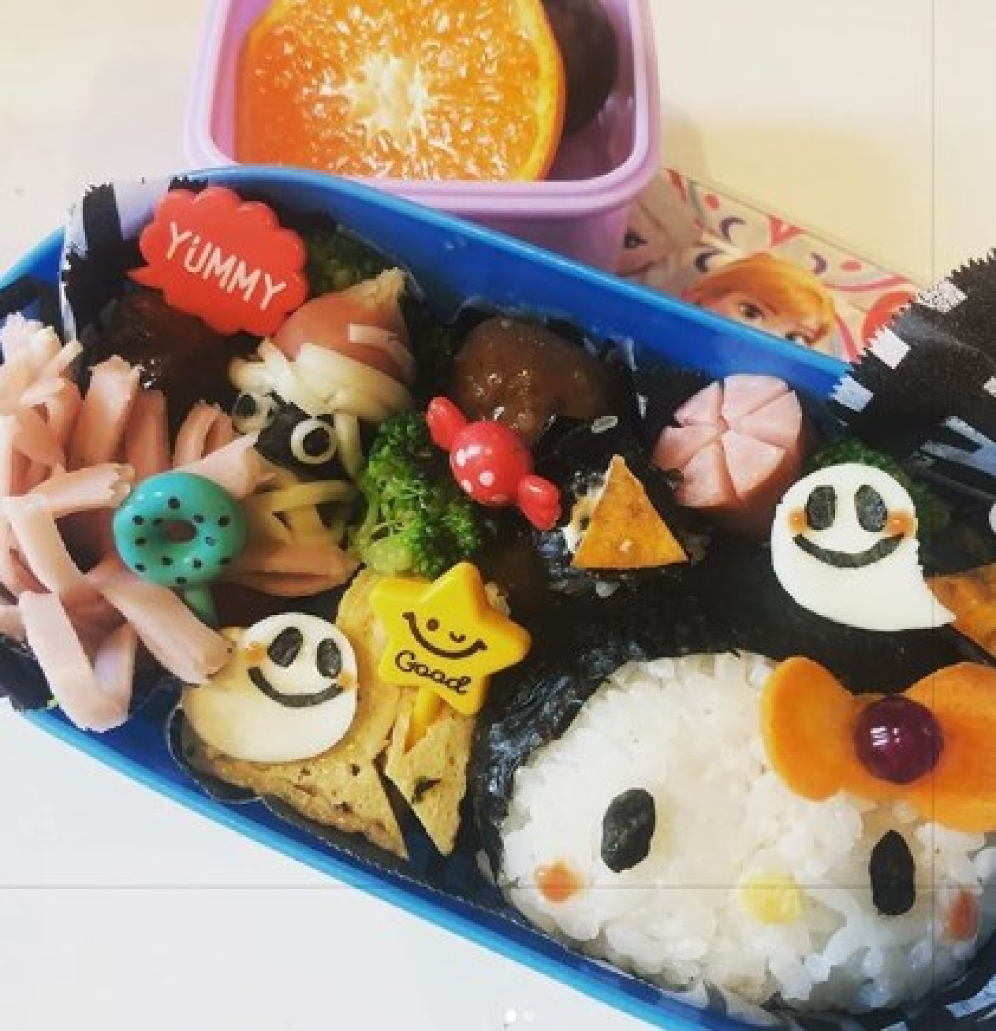 ハロウィン風キティちゃん弁当 キャステル Castel ディズニー情報