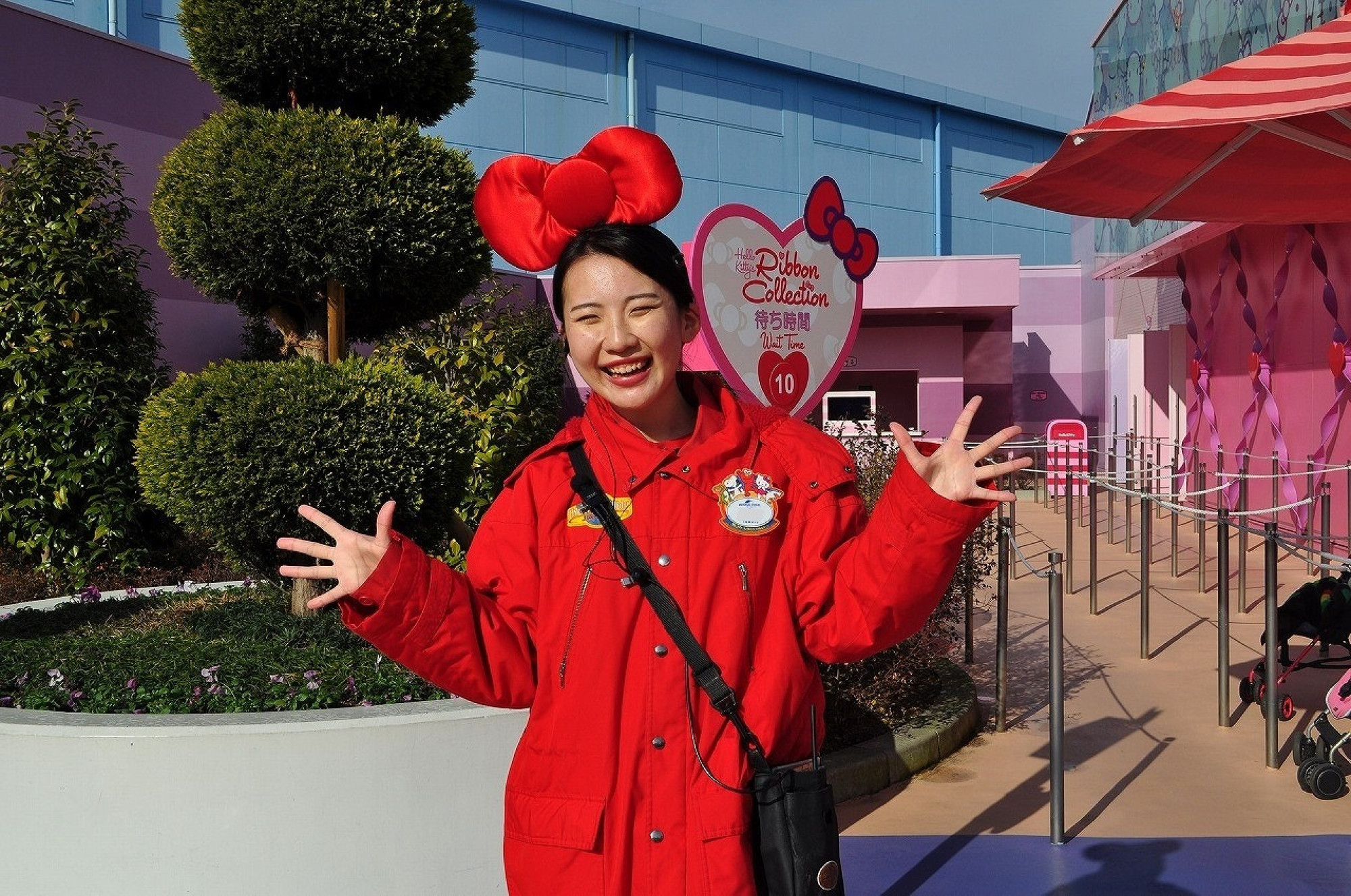 笑顔のusjクルー キティのリボンスタイル キャステル Castel ディズニー情報