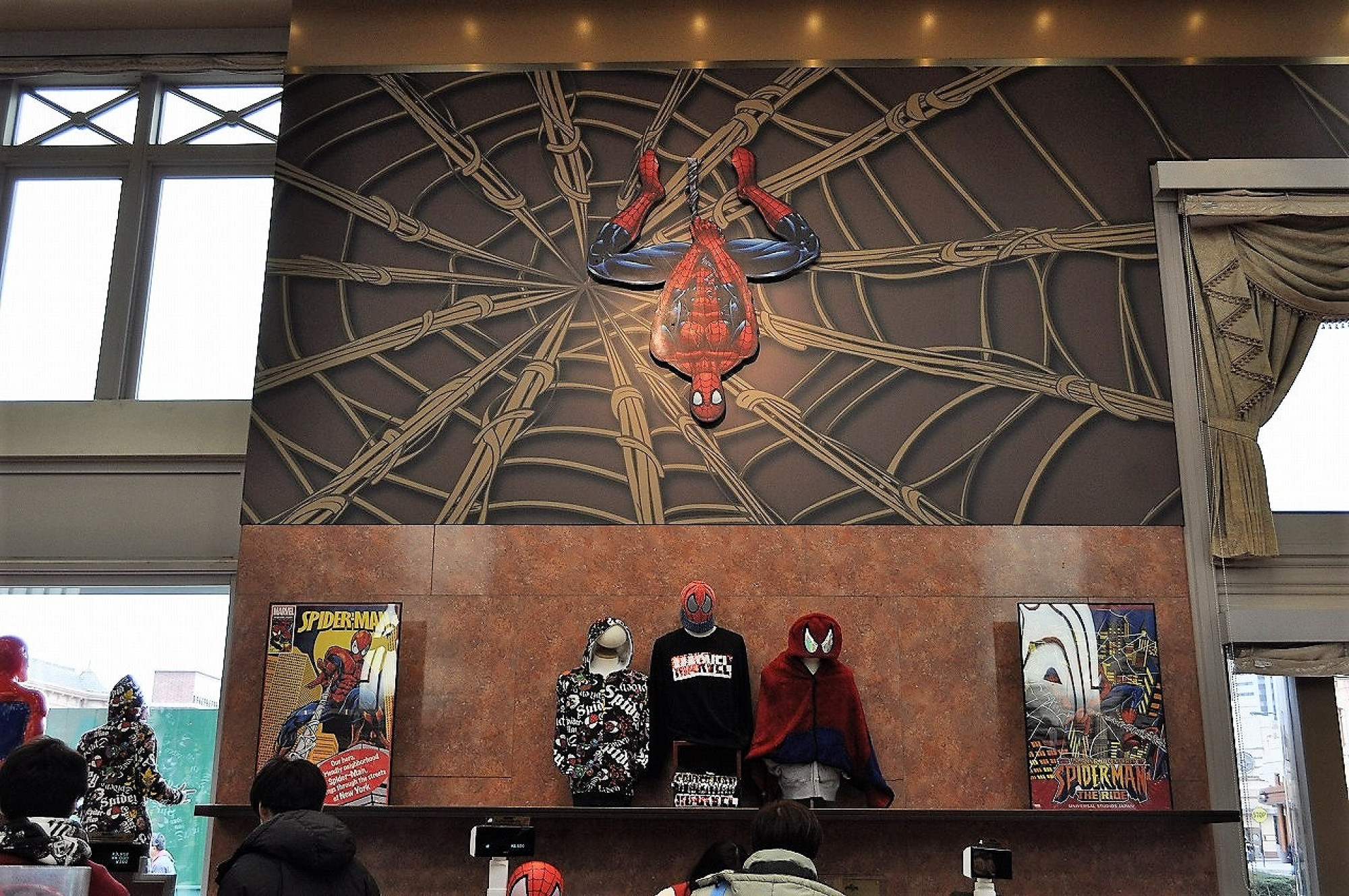 ユニバーサルスタジオジャパン アメージングオブスパイダーマンストア キャステル Castel ディズニー情報