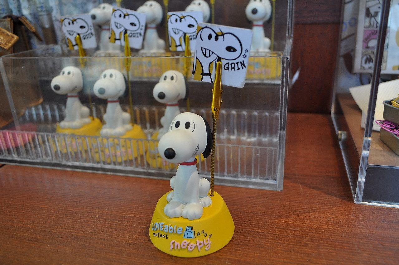 スヌーピーグッズ Loveable Vintage Snoopy メモスタンド キャステル Castel ディズニー情報