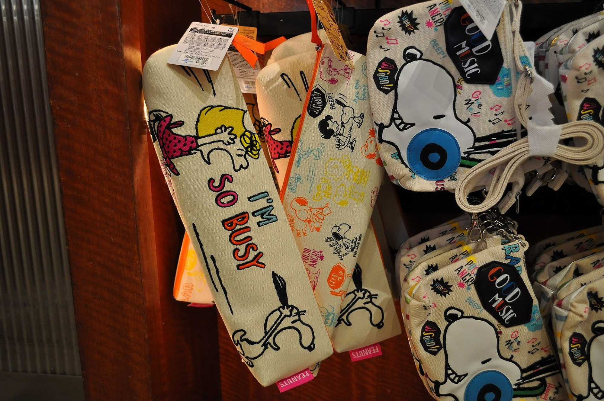 スヌーピー Vintage Peanuts 70 S ヘアアイロンポーチ キャステル Castel ディズニー情報