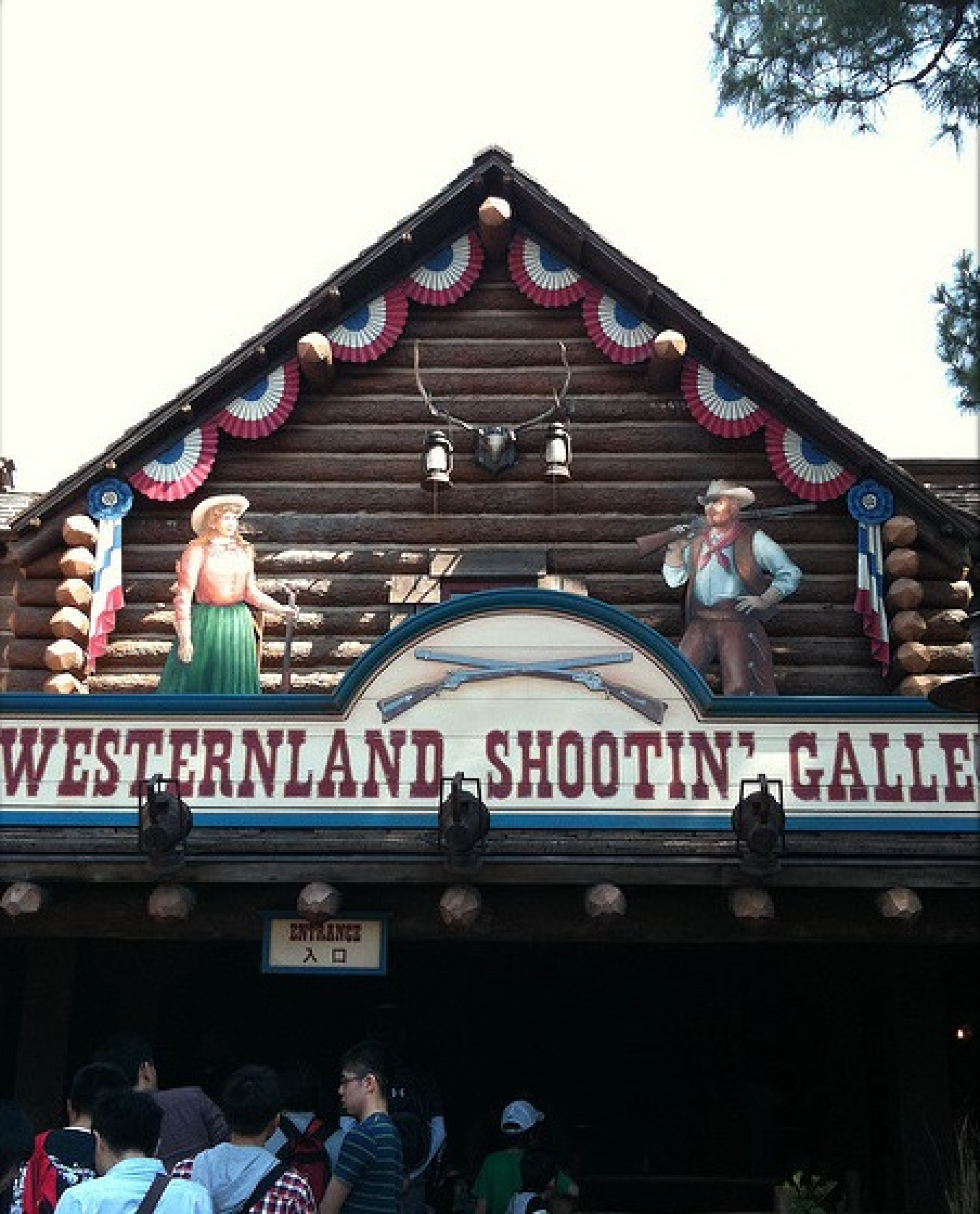 子どもが大好きなシューティングゲーム キャステル Castel ディズニー情報 子どもが大好きなシューティングゲーム キャステル Castel ディズニー情報