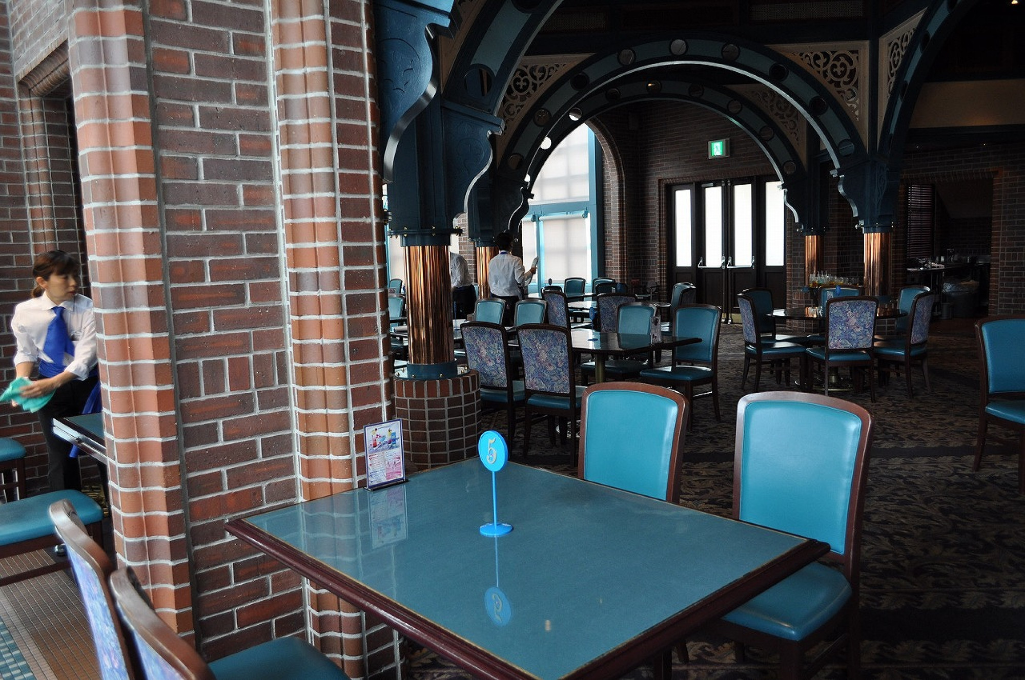 ロンバーズランディングの店内 Usj キャステル Castel ディズニー情報