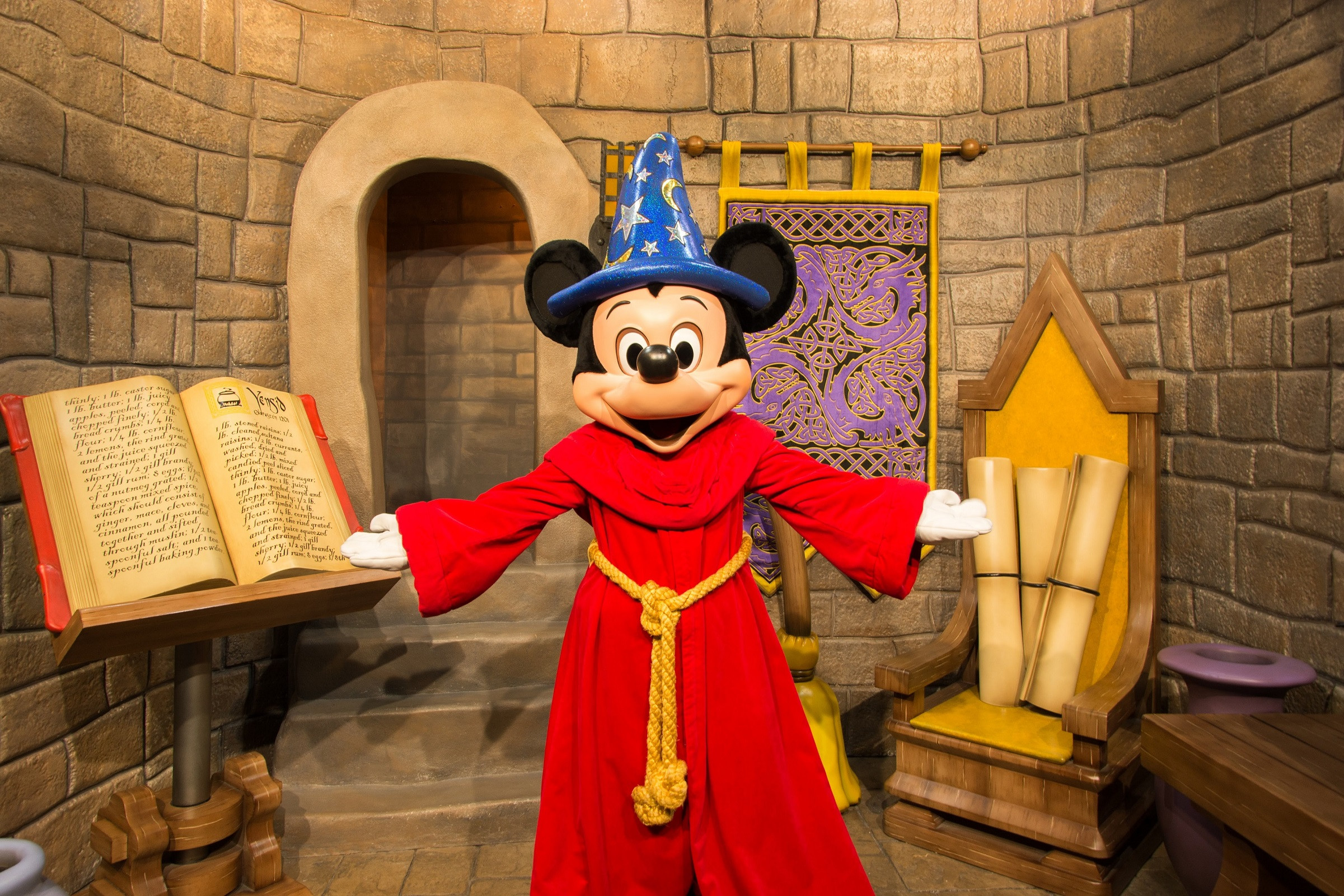 2020最新 ディズニーの手帳7選 ディズニーストアで購入できる9月 12月はじまりのスケジュール帳