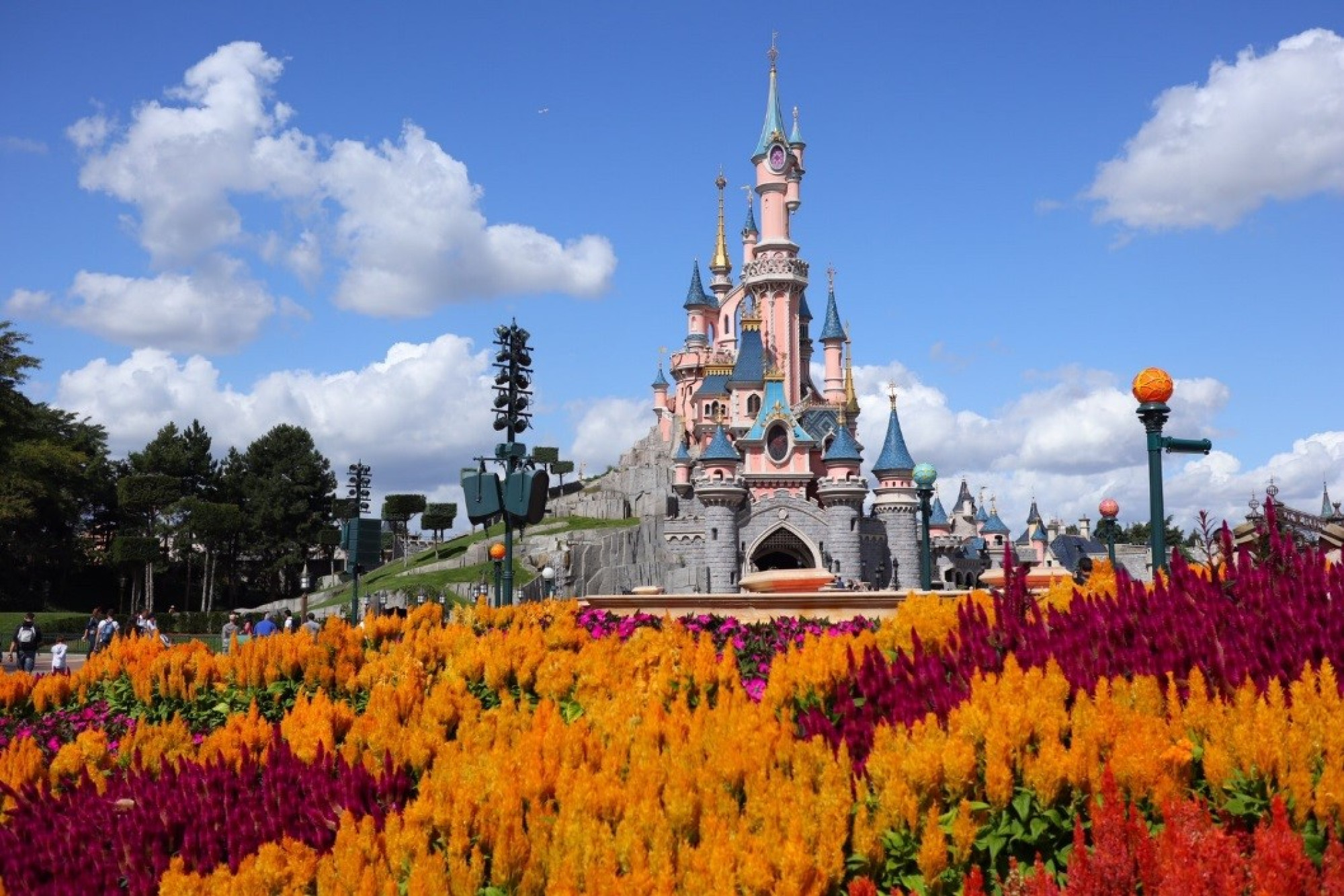 ディズニーランドパリのチケット キャステル Castel ディズニー情報