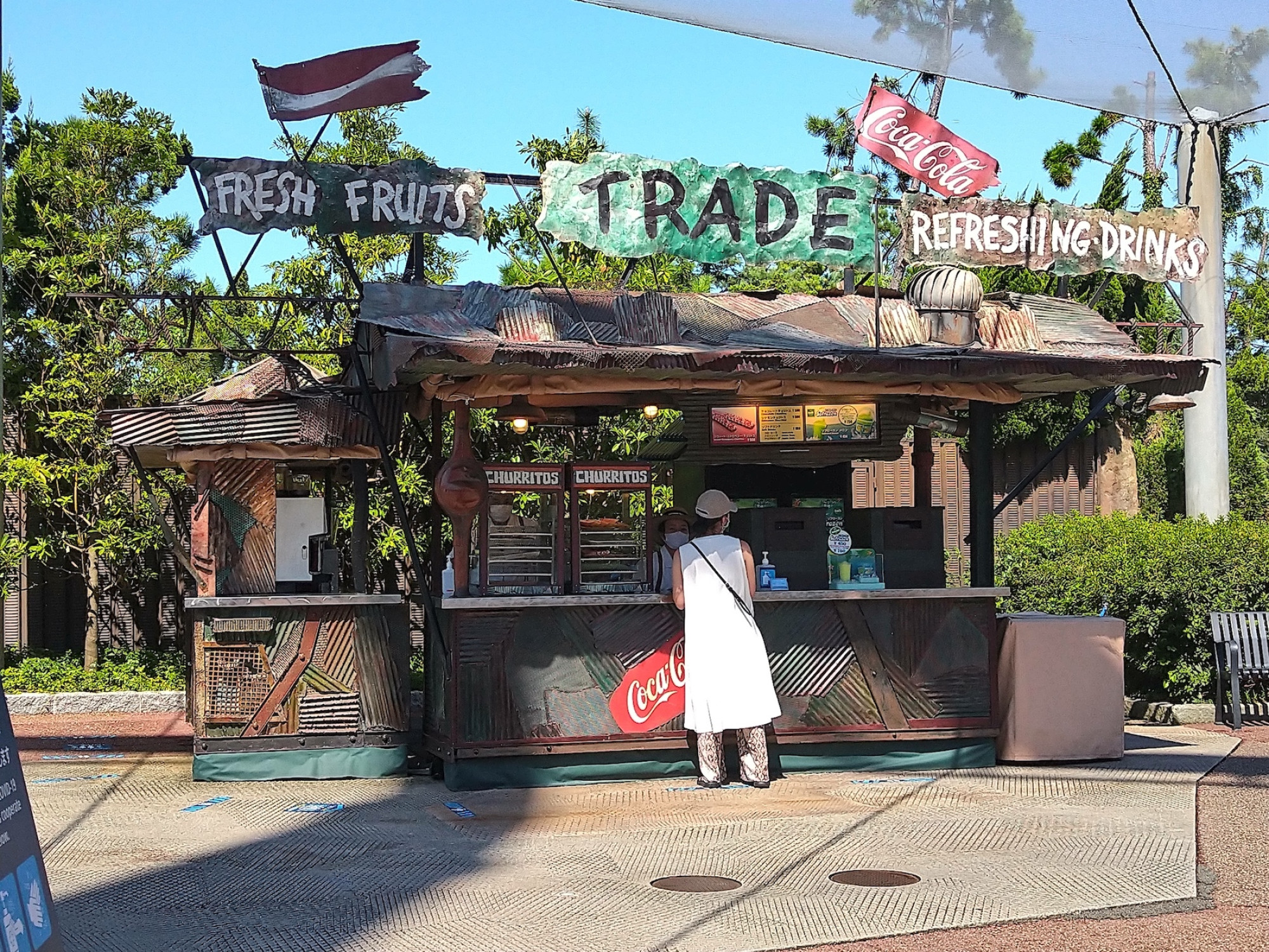 ユニバのウォーターワールド前にあるフードカート Usj キャステル Castel ディズニー情報