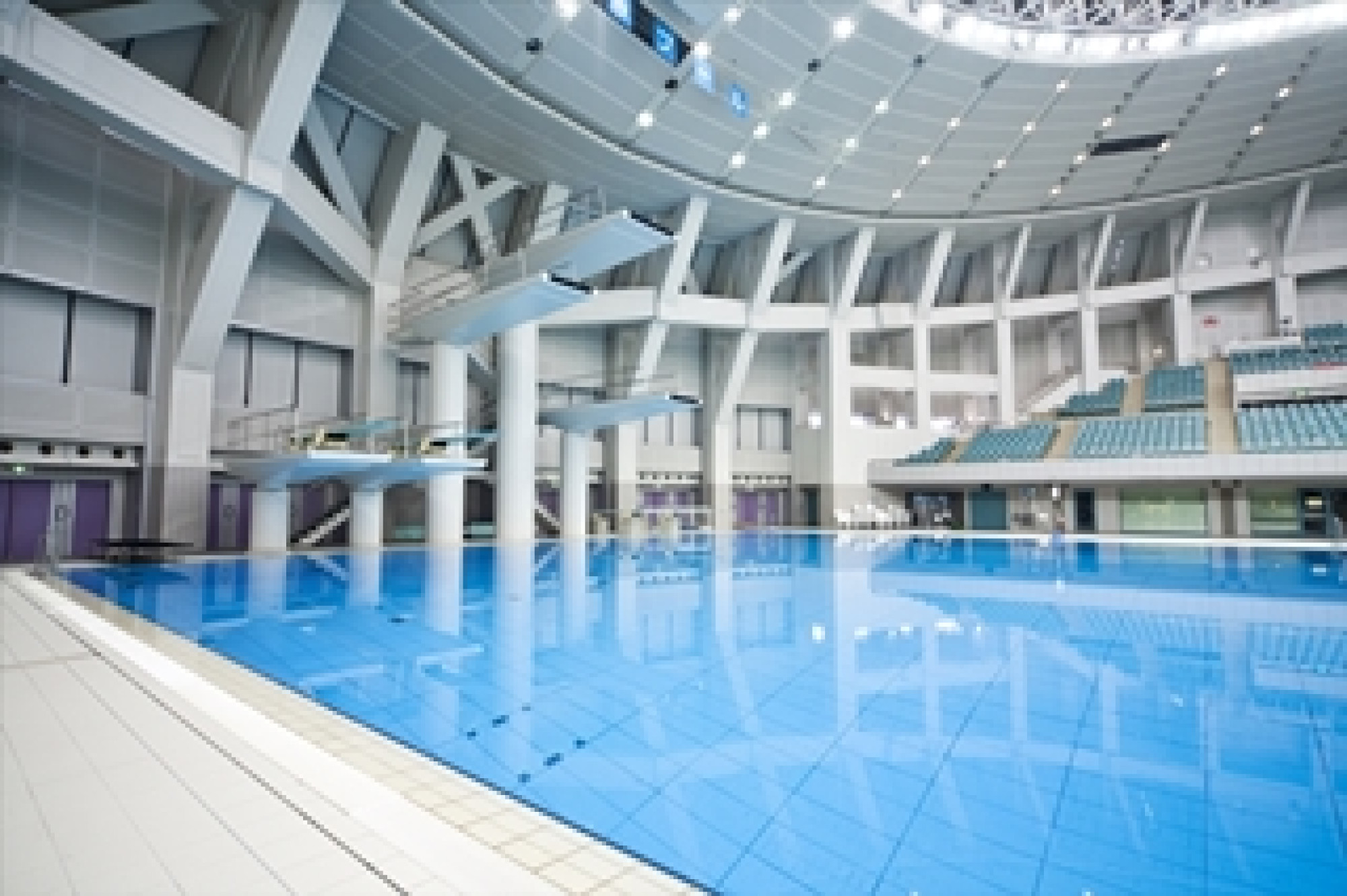 公認飛び込み台のあるプール 大阪プール キャステル Castel ディズニー情報