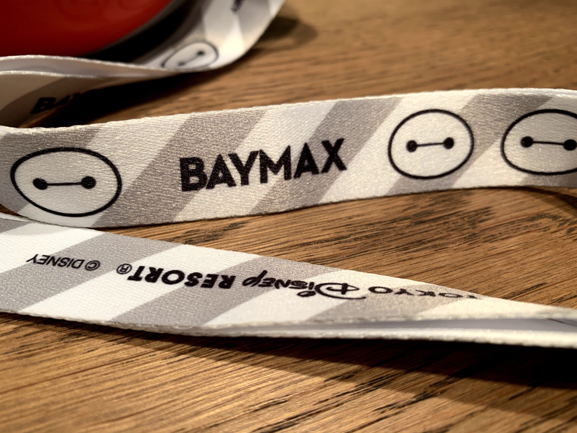 ベイマックスのポップコーンバケットのストラップ キャステル Castel ディズニー情報