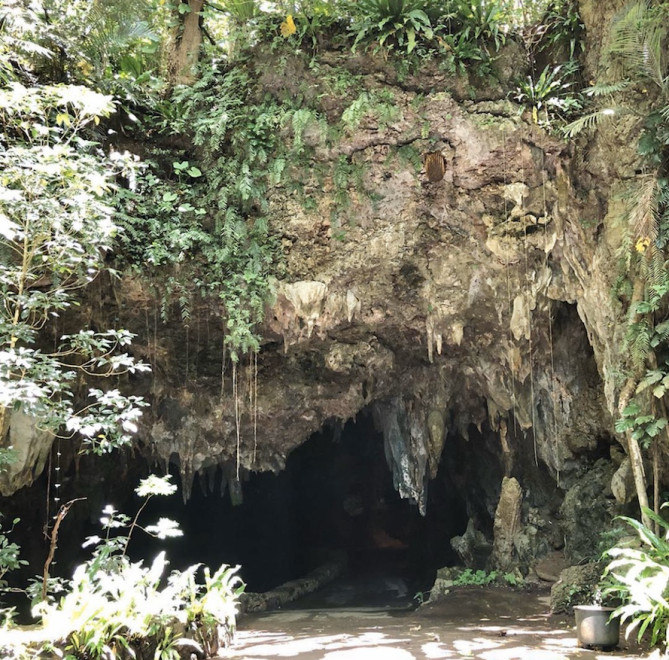 伊原間サビチ鍾乳洞 