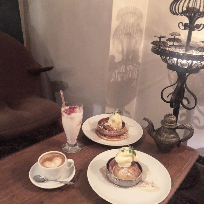 ザリガニカフェ