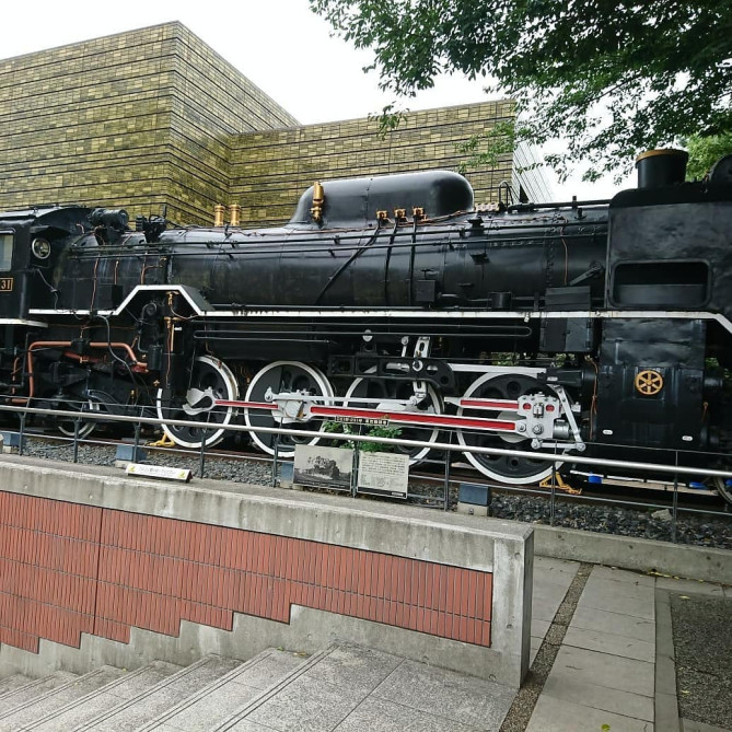 博物館前にあるSL
