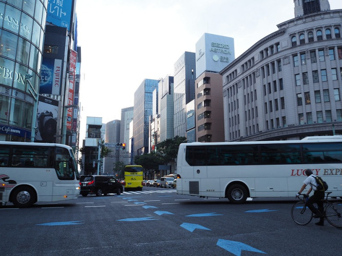 銀座四丁目交差点