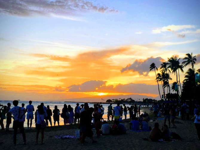 ワイキキビーチの夕焼け