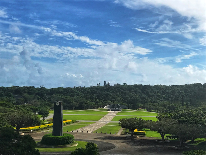 静かな風景がひろがる平和祈念公園