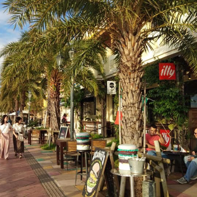 巨大バーガーがみえたらそこはatabii’s