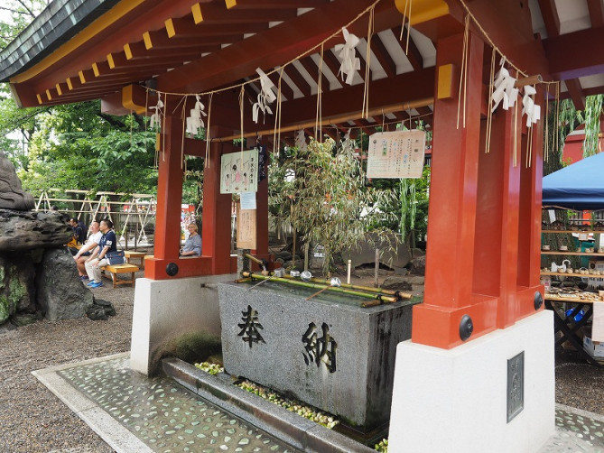 浅草神社の手水所 参拝の前に利用しましょう