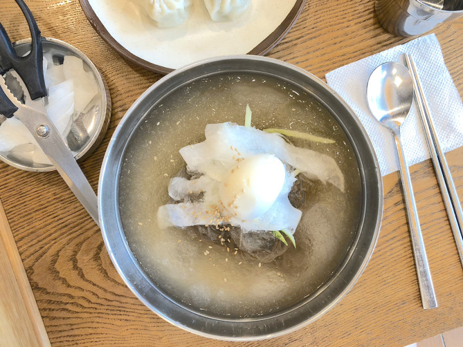 さっぱりとした味わいの冷麺
