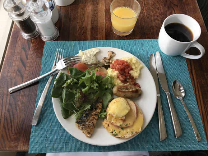 モアナサーフライダーの朝食