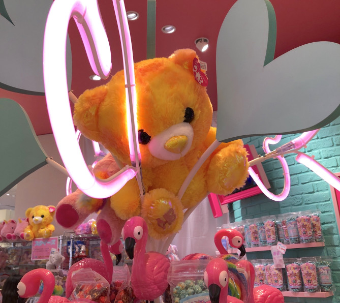 シュガーハイの店内