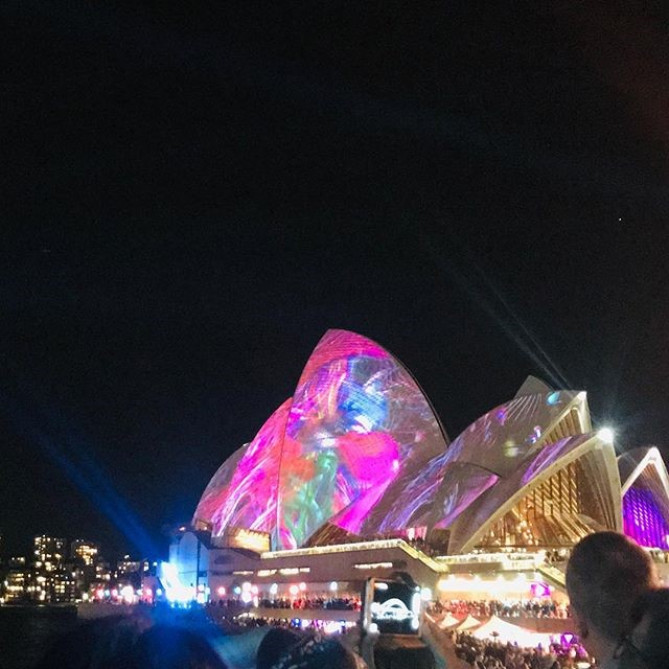 ビビッド・シドニー