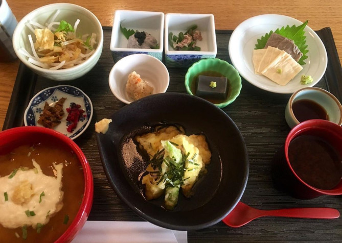 ゆばんざい こ豆や 錦店