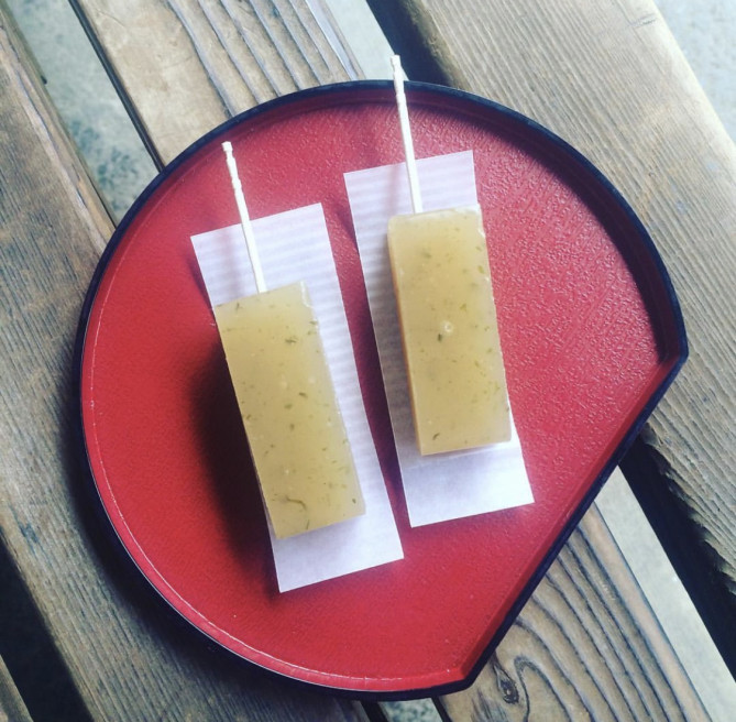 元祖海苔羊羹　110円