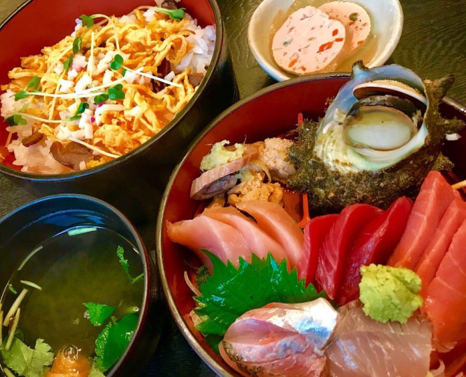 新鮮なまぐろが堪能できる「まぐろまんぷく券」