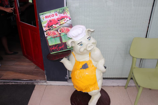 RICO’S LECHON（リコズレチョン）