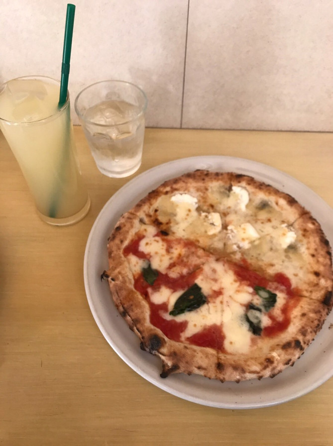 窯蔵（ピザハーフハーフ）