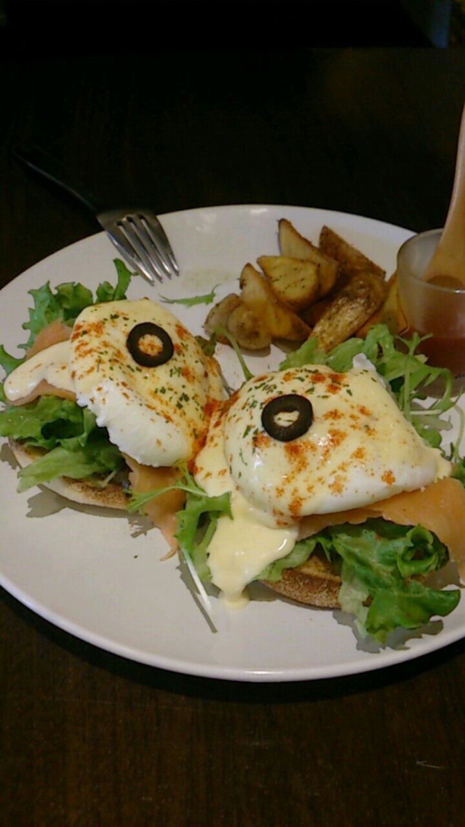 エッグベネディクト