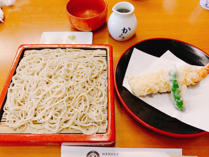 もりそば・車海老天もり（更科堀井）