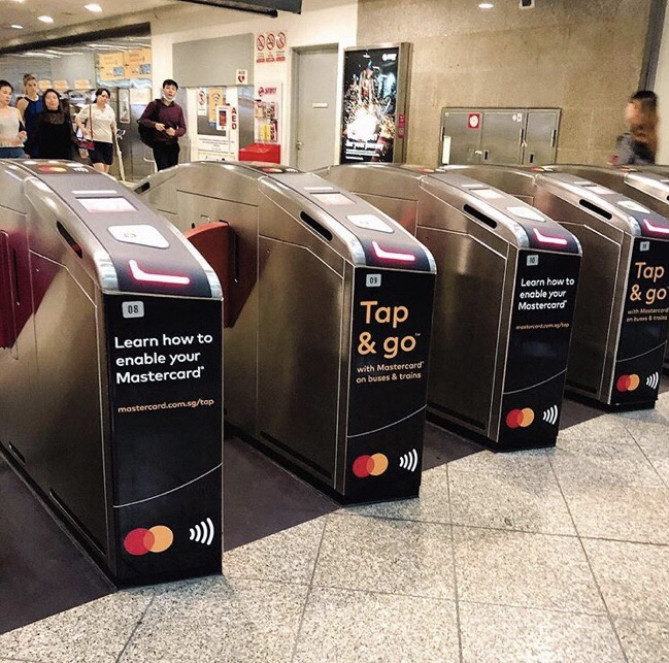 シンガポールの交通機関