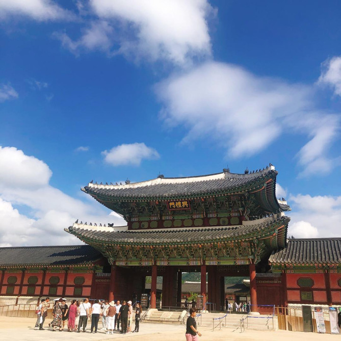 韓国旅行といえば景福宮ですね
