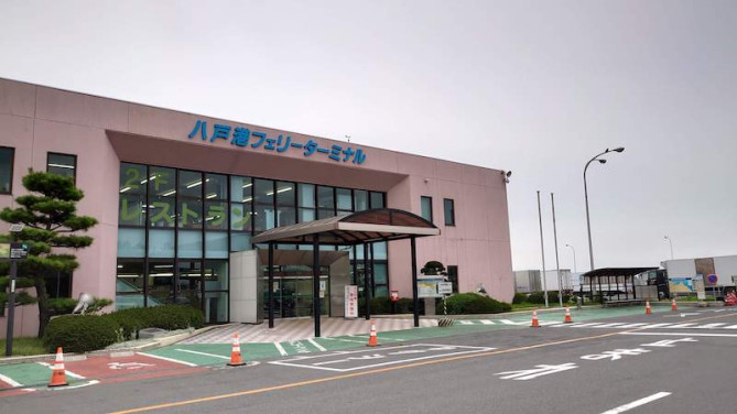 北東北最大の八戸港。工業地帯としても栄えている