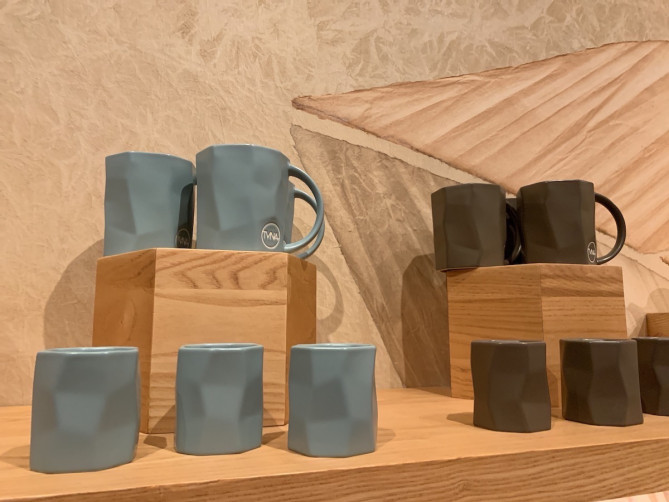 イッセイミヤケ（ISSEY MIYAKE）×イッタラ（iittala）