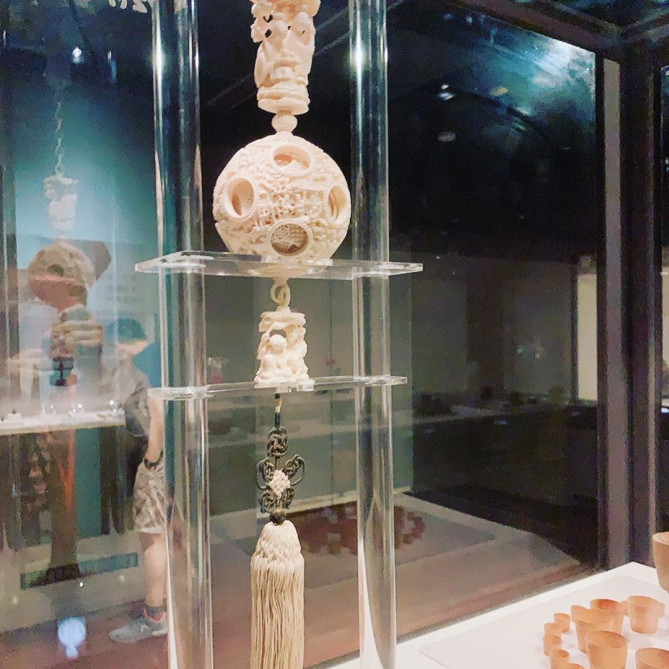 象牙雲龍文套球